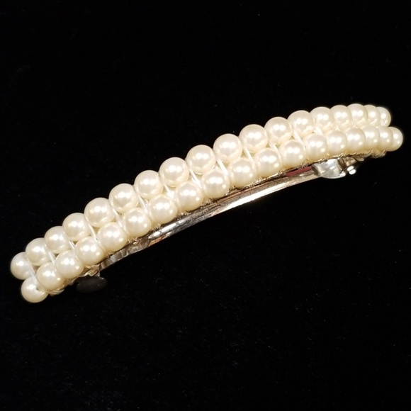 Vintage Accessories - Vintage Pearl Hair Barrette Clip Bride Bridesmaids
